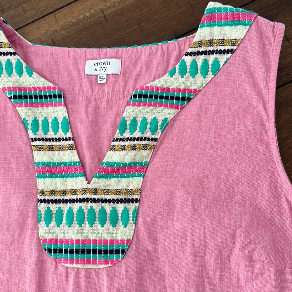 Crown & Ivy Tank Top ~ Size XXL